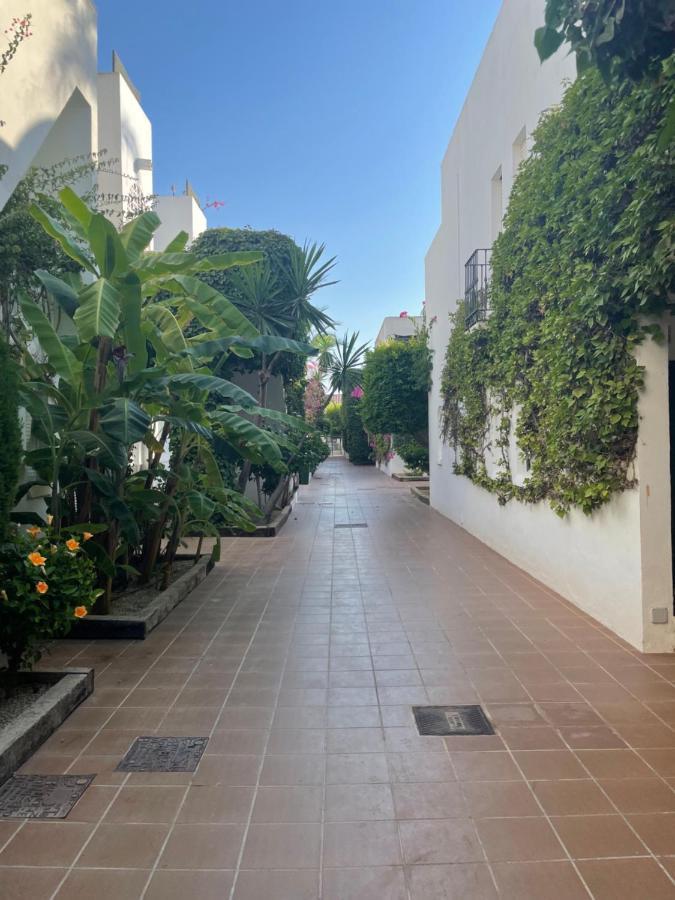 Apartamento Torrelaguna Vera Exteriör bild